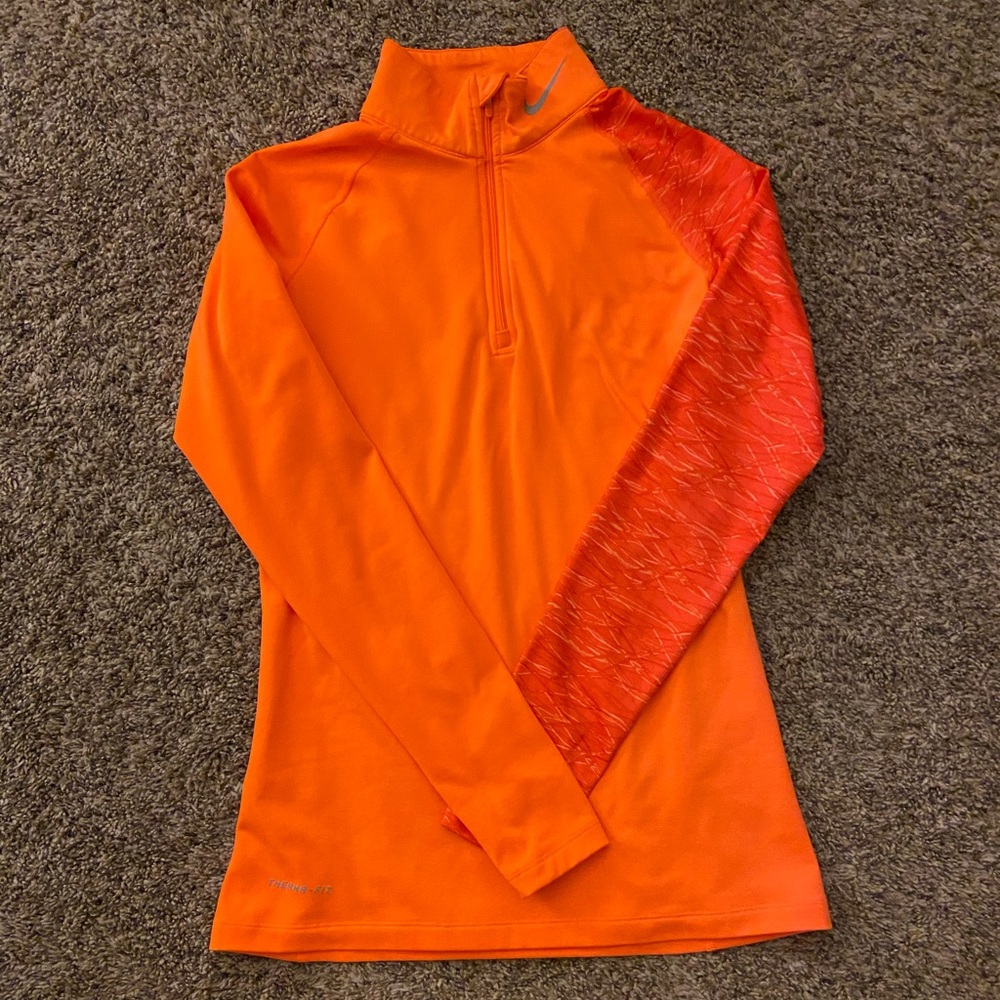 Nike pullover